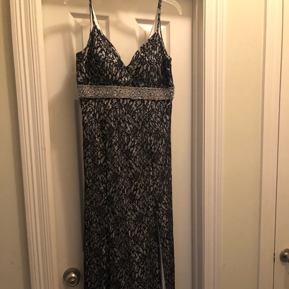 Sequin Hearts | Prom/ dance dress - Picture 2 of 7